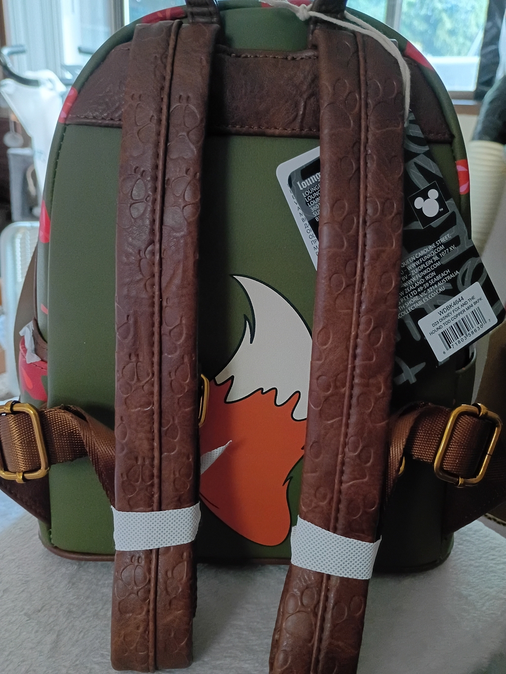 Fox And The Hound Limited Edition Loungefly BNWT - Picture 3 of 6